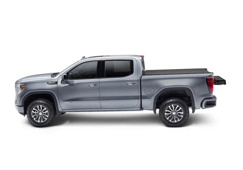BAK 14-18 Chevy Silverado/GM Sierra Revolver X4s 6.7ft Bed Cover (2014 1500/15-19 1500/2500/3500) - Image 16
